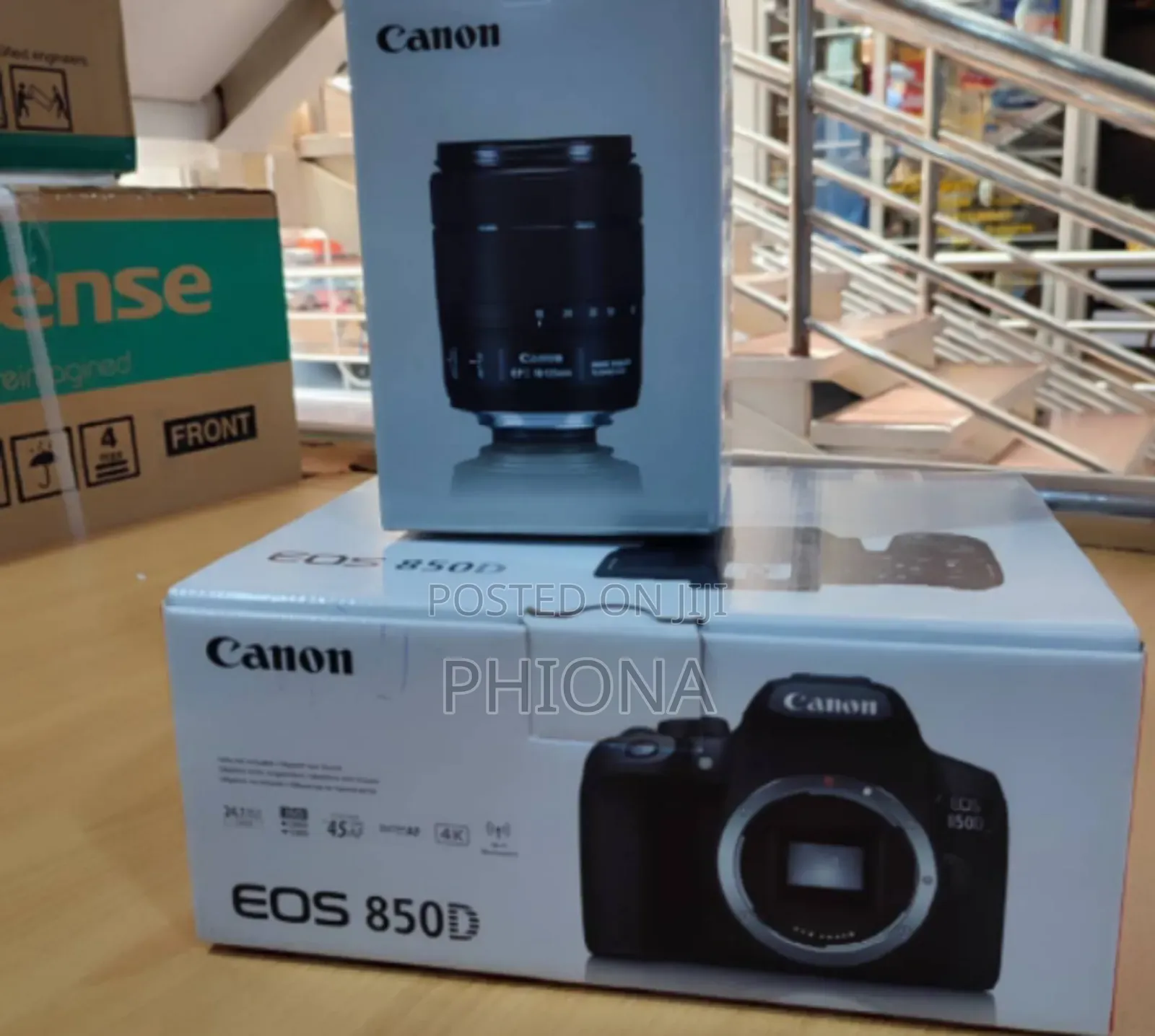 Canon Eos 850d With18-135mm