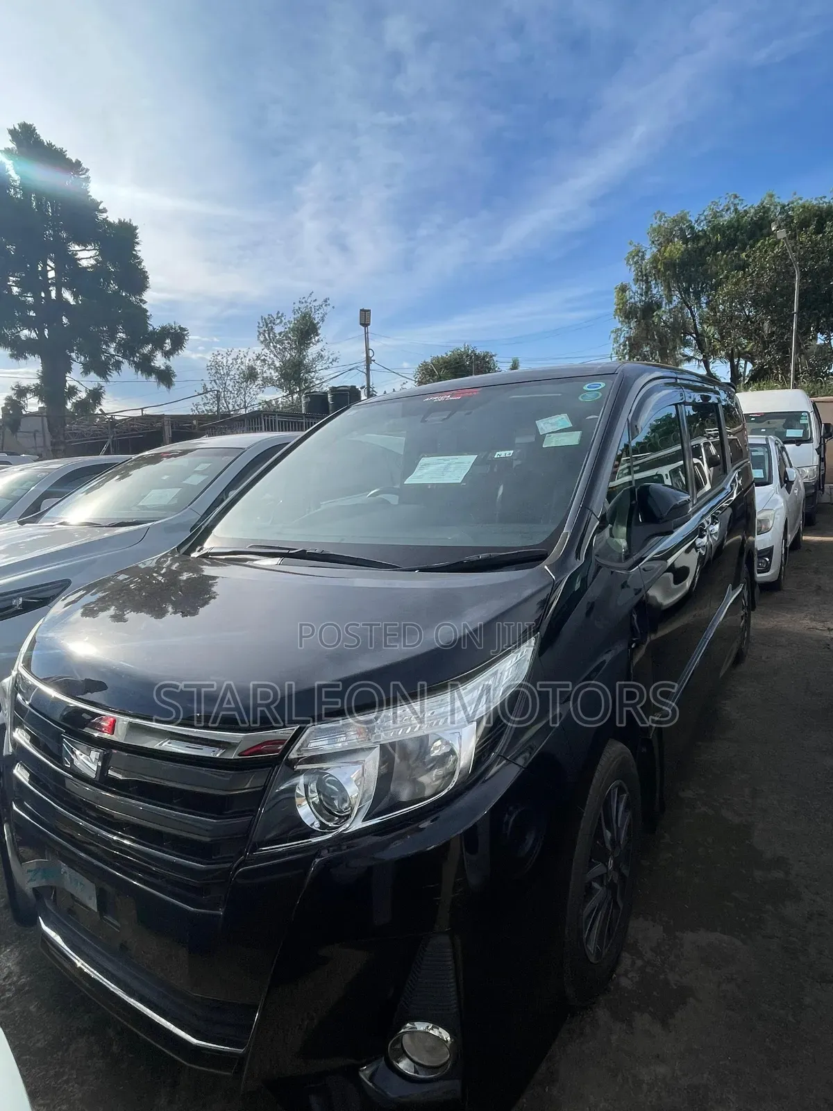 Toyota Noah 2016 Black