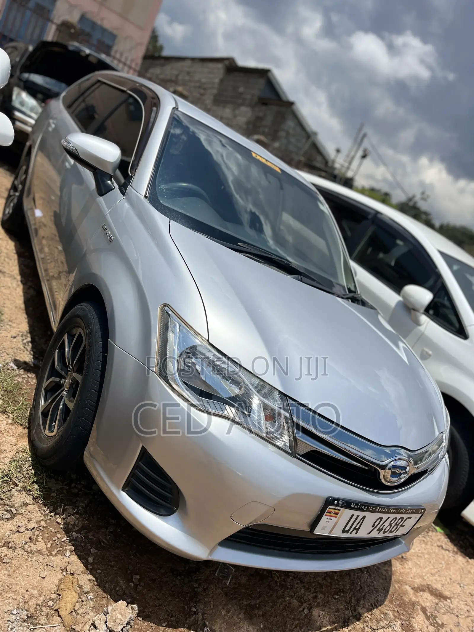 Toyota Corolla Fielder 2016 Silver