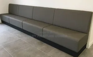 Textured Luxurious Waiting Chair