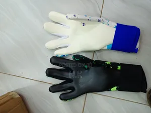 Uhlsport Aquagrip Hn Goalkeeper Gloves.