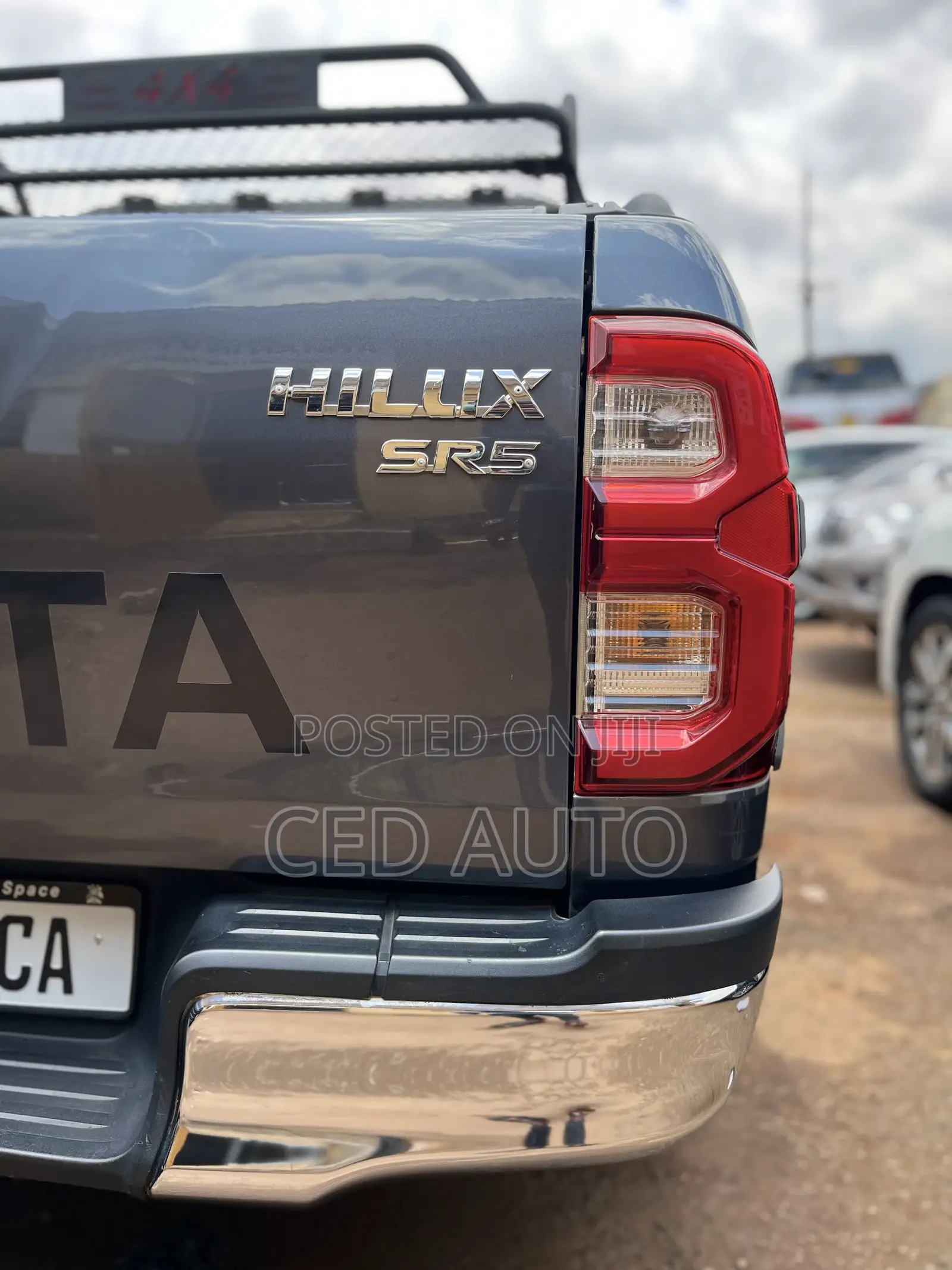 Toyota Hilux 2019 Gray