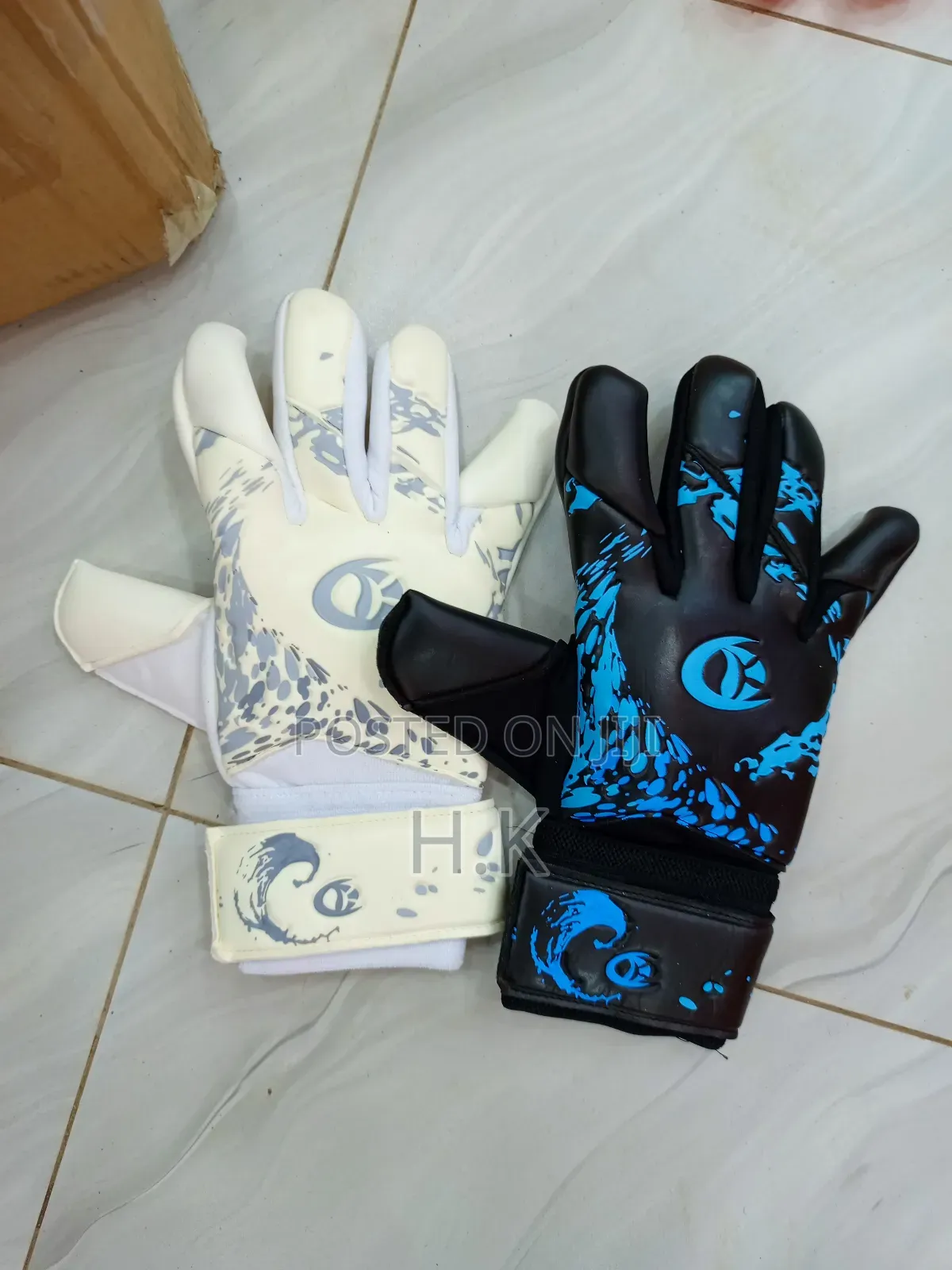 Goalkeeper Gloves.