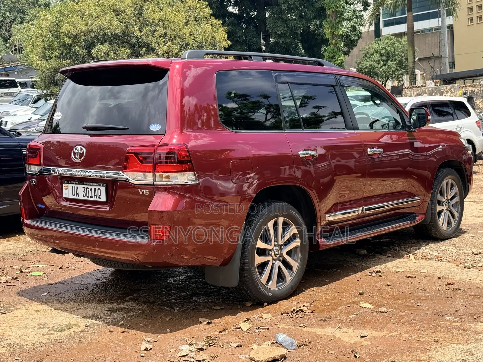 Toyota Land Cruiser 2017 Red