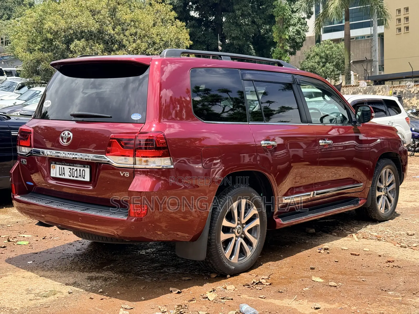 Toyota Land Cruiser 2017 Red