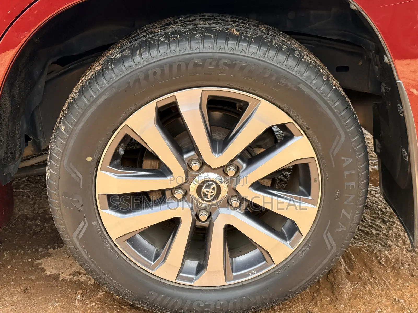 Toyota Land Cruiser 2017 Red