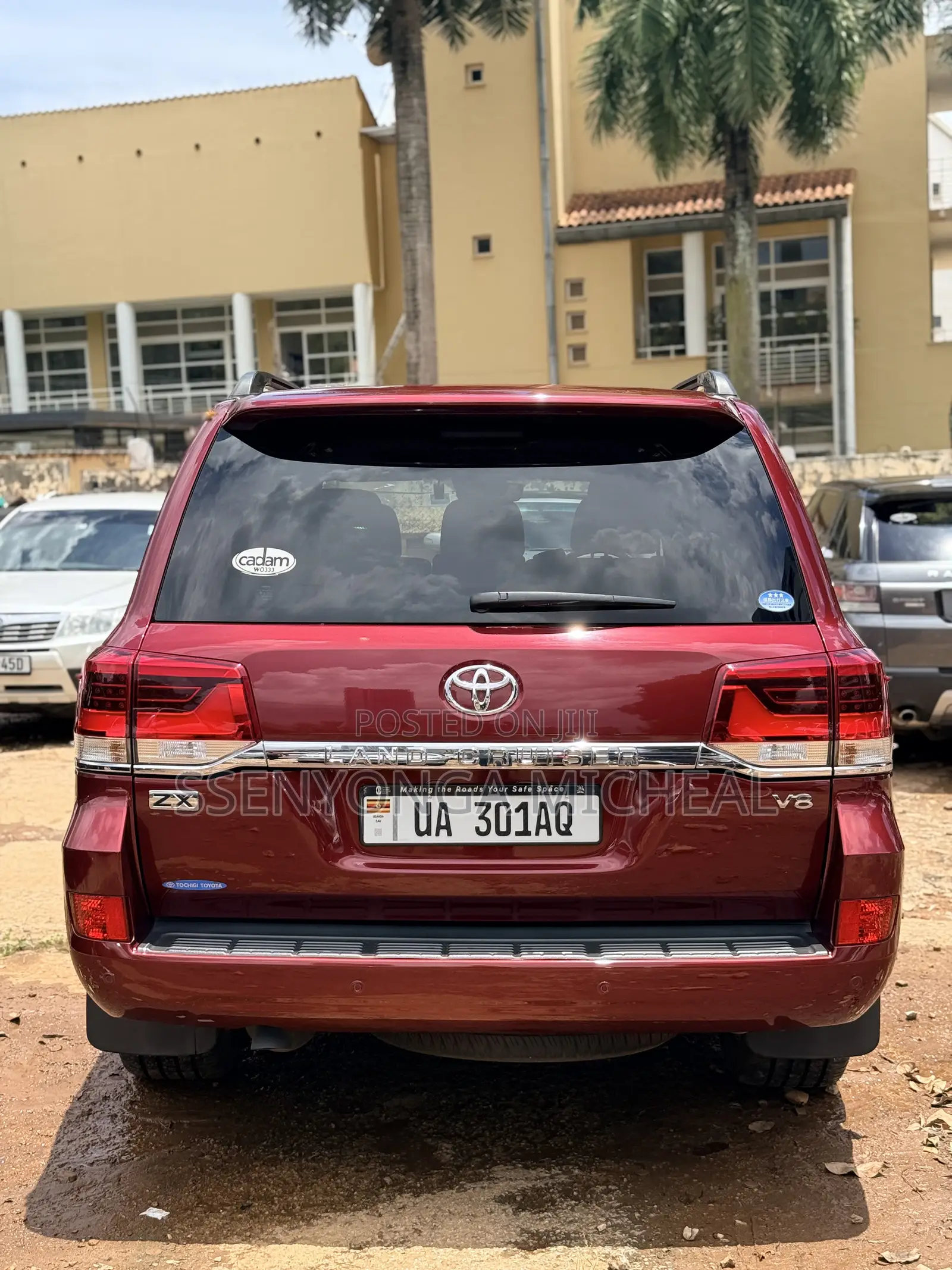 Toyota Land Cruiser 2017 Red