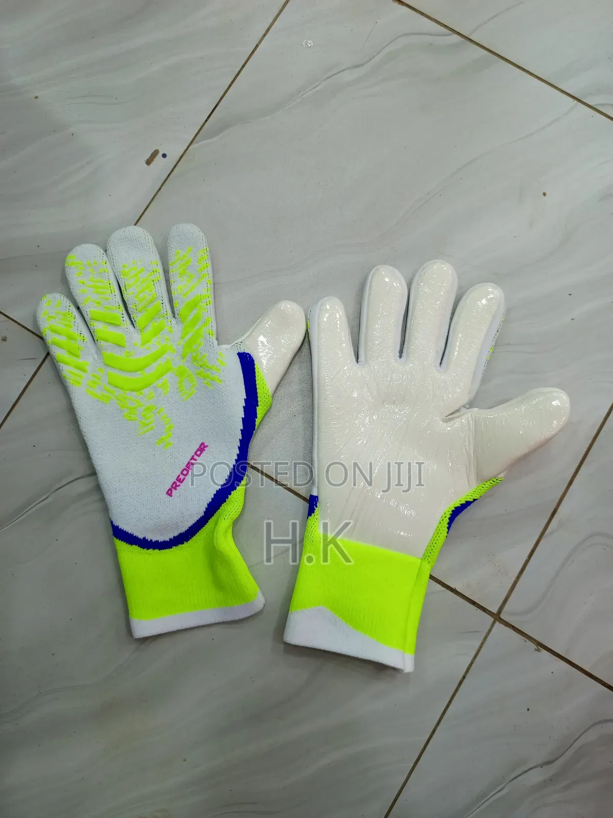 Predator Goalkeeper Gloves.