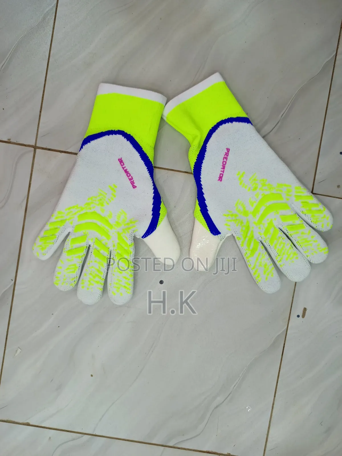 Predator Goalkeeper Gloves.