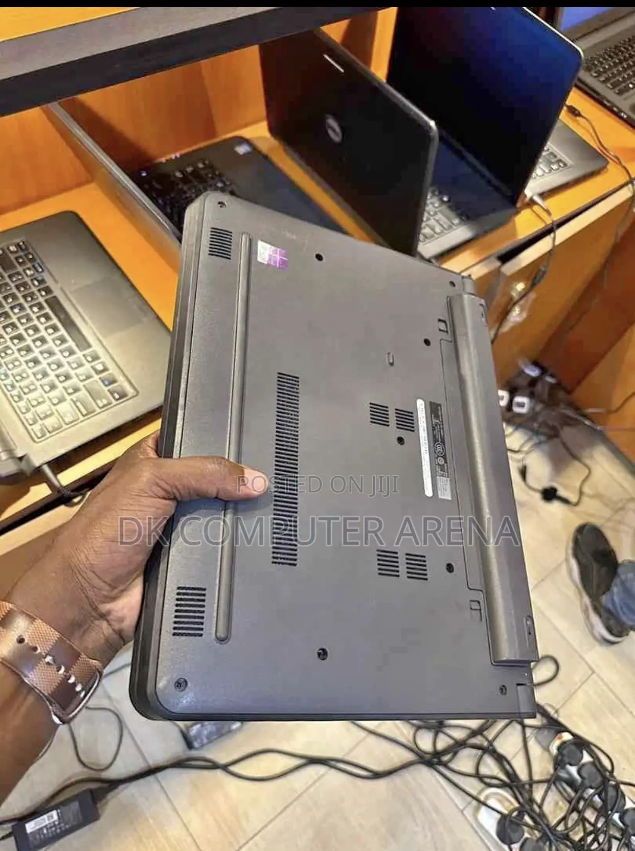 Laptop Dell Latitude 3350 4GB Intel Core I5 HDD 500GB