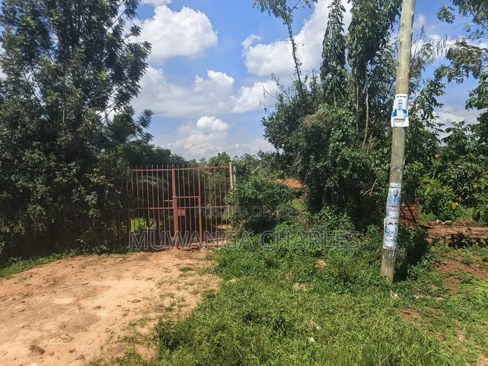 8acres of Land on Sale in Zirobwe Town