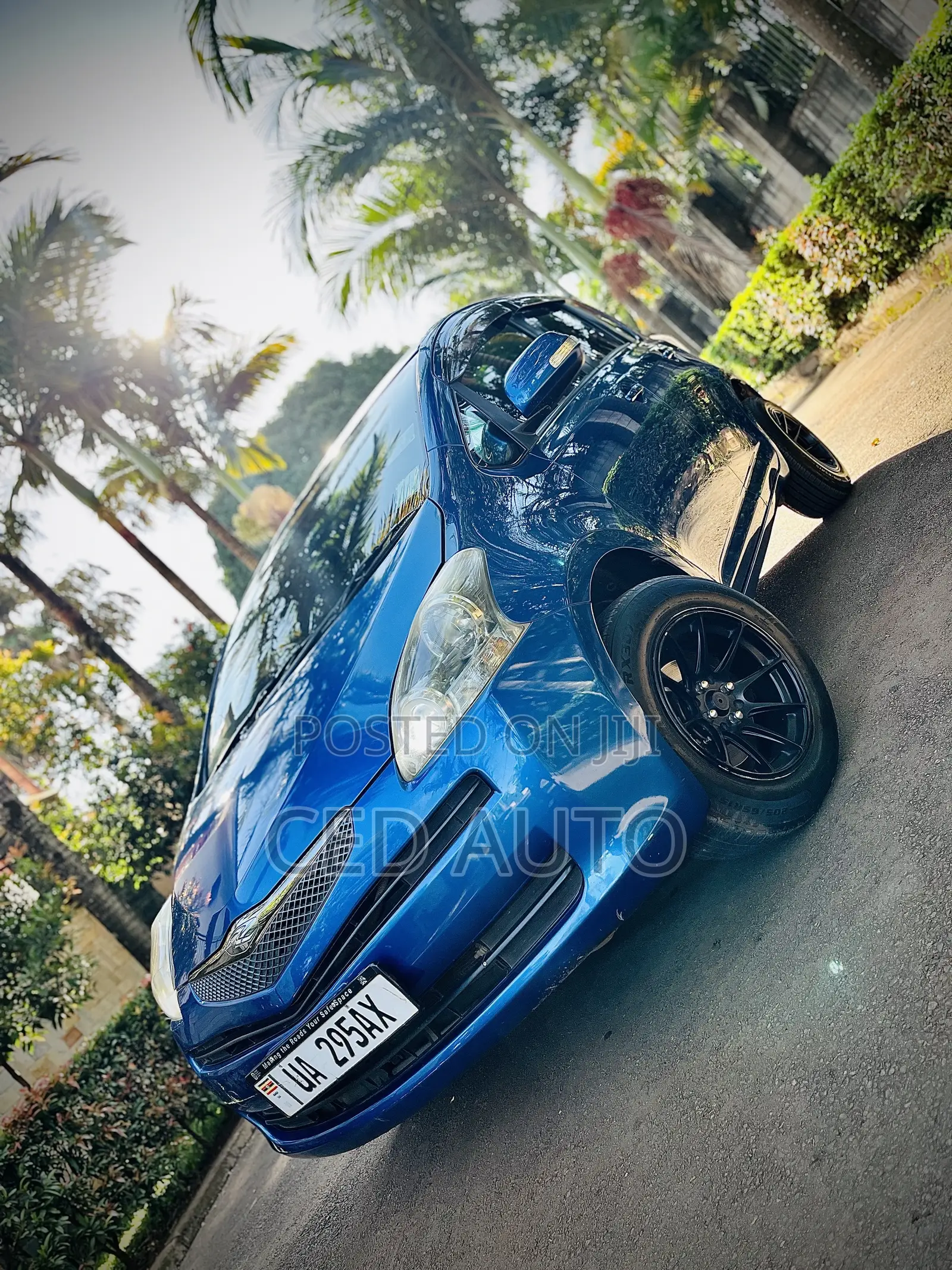 Toyota Ractis 1.5 AWD 2010 Blue