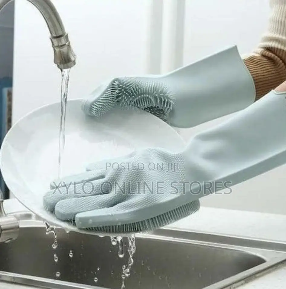 A Pair of Silicone Dish Washing Gloves With Built-in Scrubbers