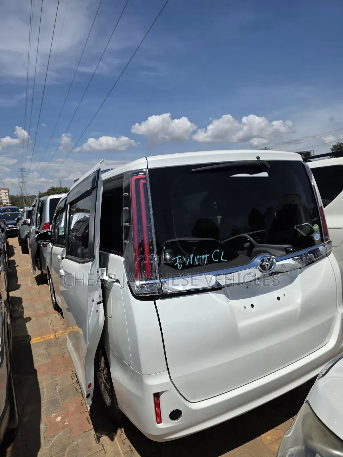 Toyota Noah 2018 Pearl