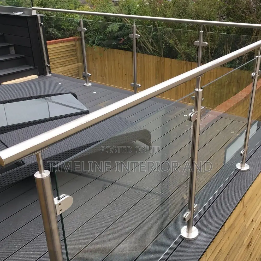 Strong Stylish Glass Balcony Railings – Elegant Exterior Finish