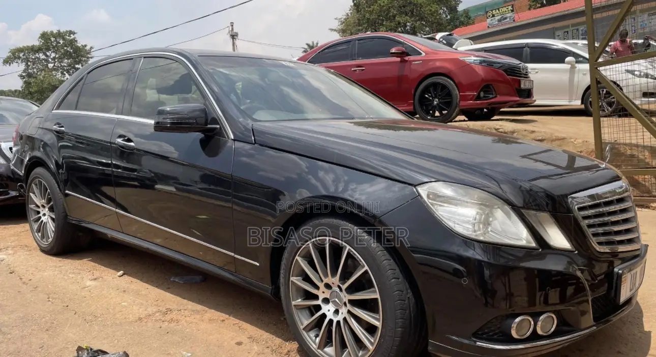 Mercedes-Benz E300 2010 Black