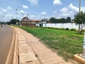 Premium Office Bungalow For Rent In The Heart Of Gulu Senior Quarters