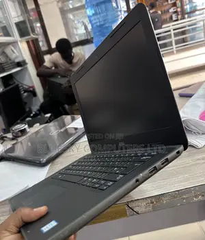 Laptop Dell Latitude 3380 8GB Intel Core I3 HDD 500GB