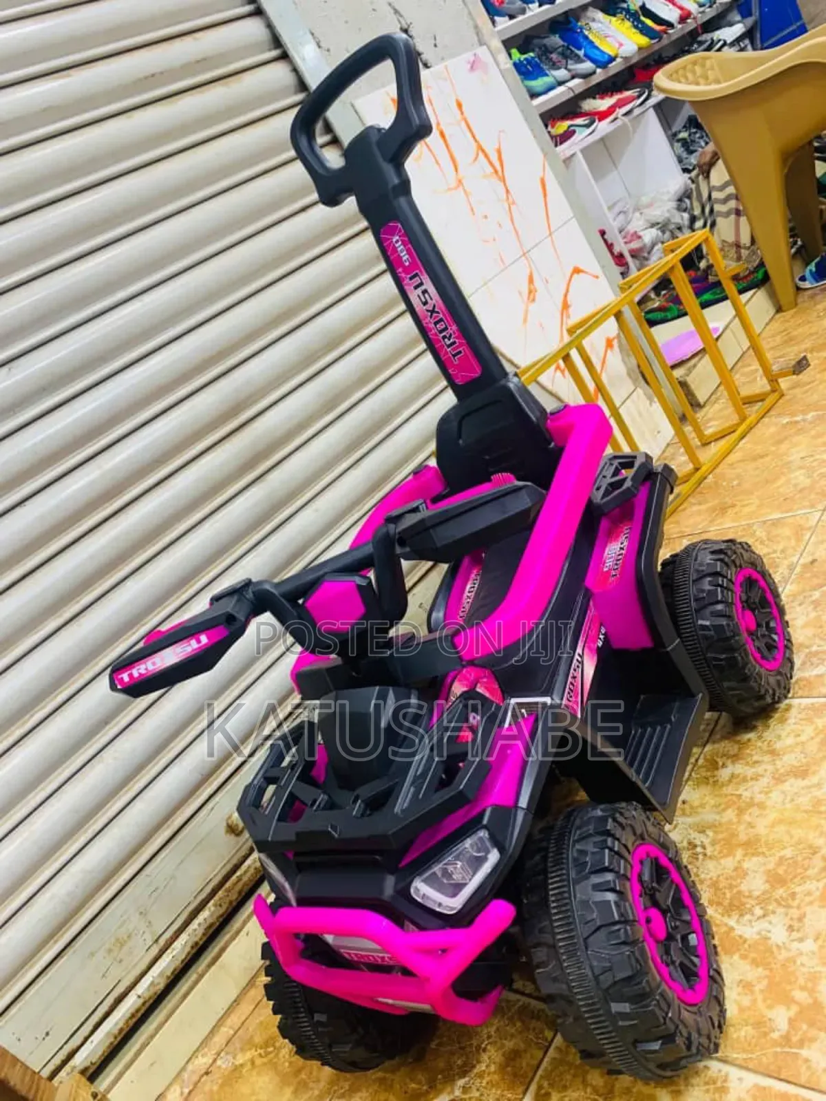 Kids Four Wheel Pusheablr Toy Car