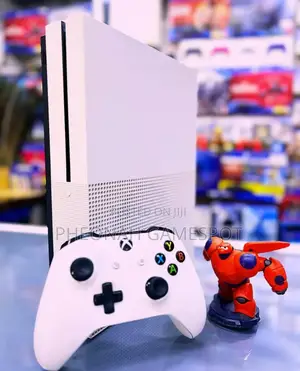 Microsoft Xbox One. Premium Used. In a Very Good Condition.