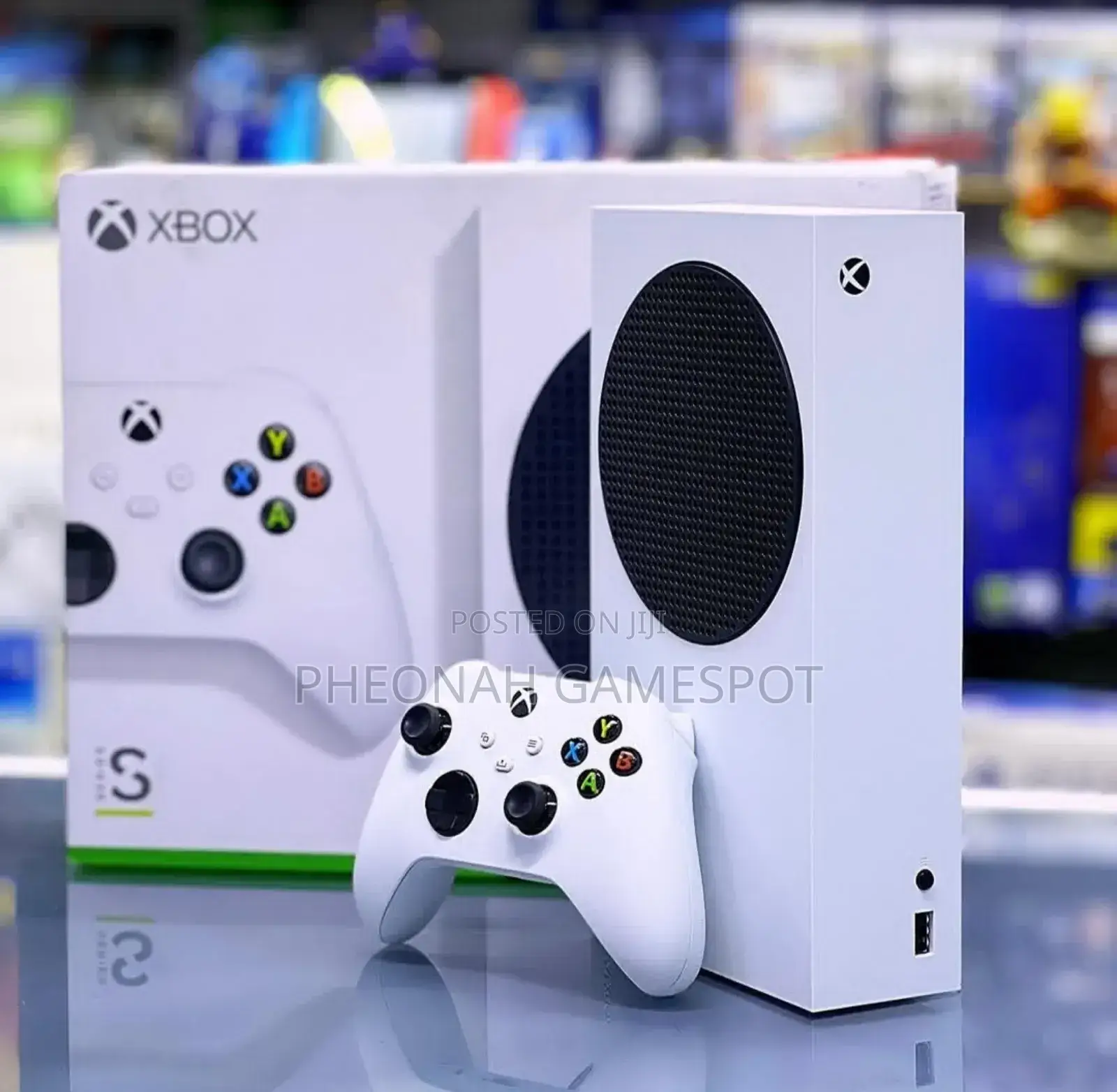 Microsoft Xbox Series S. Comes With 1 Controller and Games. It's Used