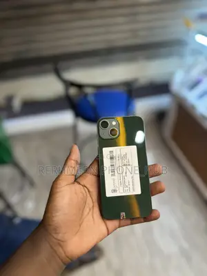 New Apple iPhone 13 128 GB Green