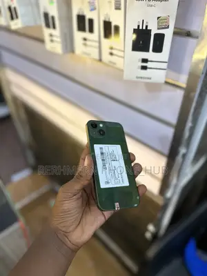 New Apple iPhone 13 128 GB Green