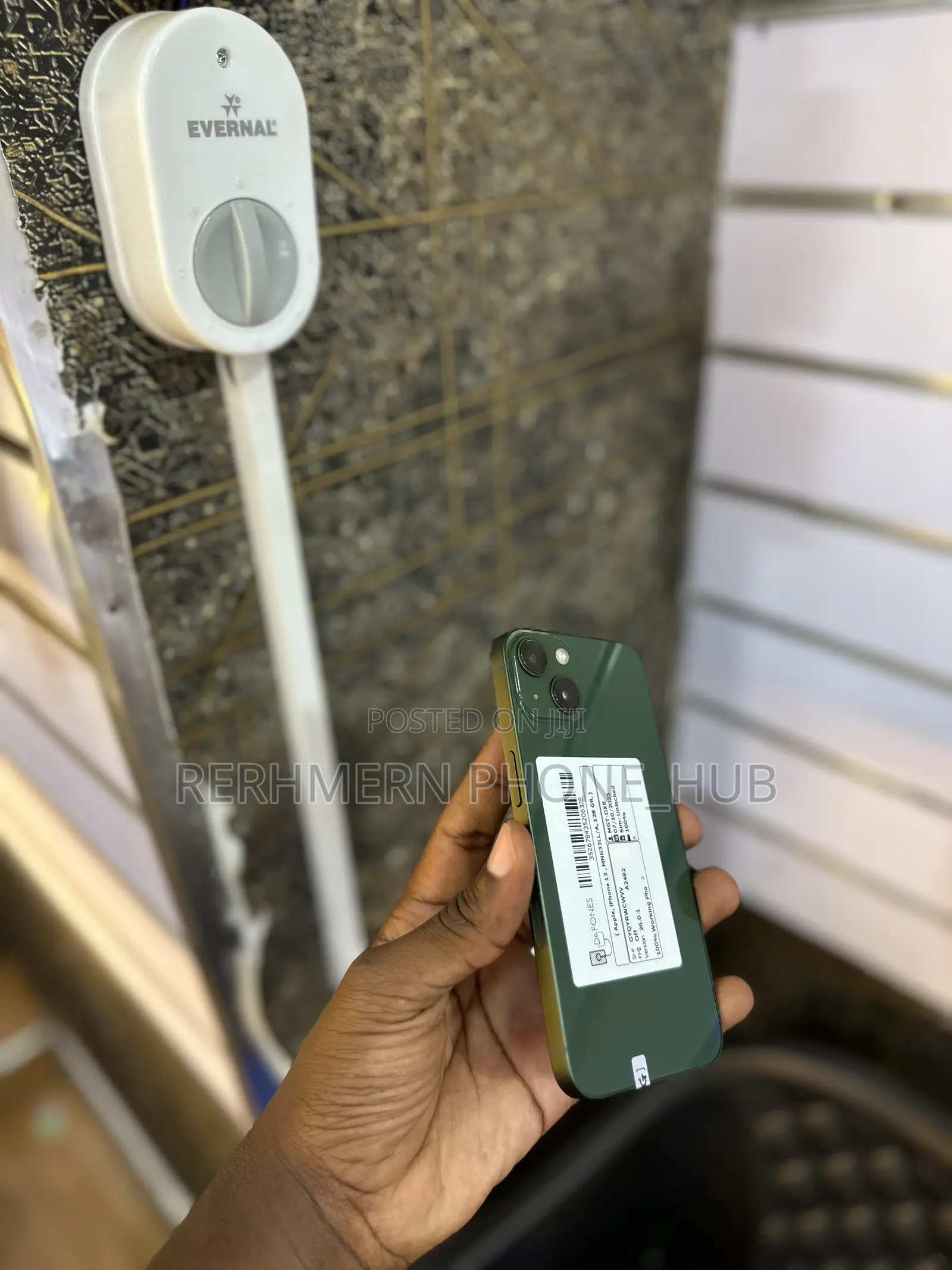 New Apple iPhone 13 128 GB Green