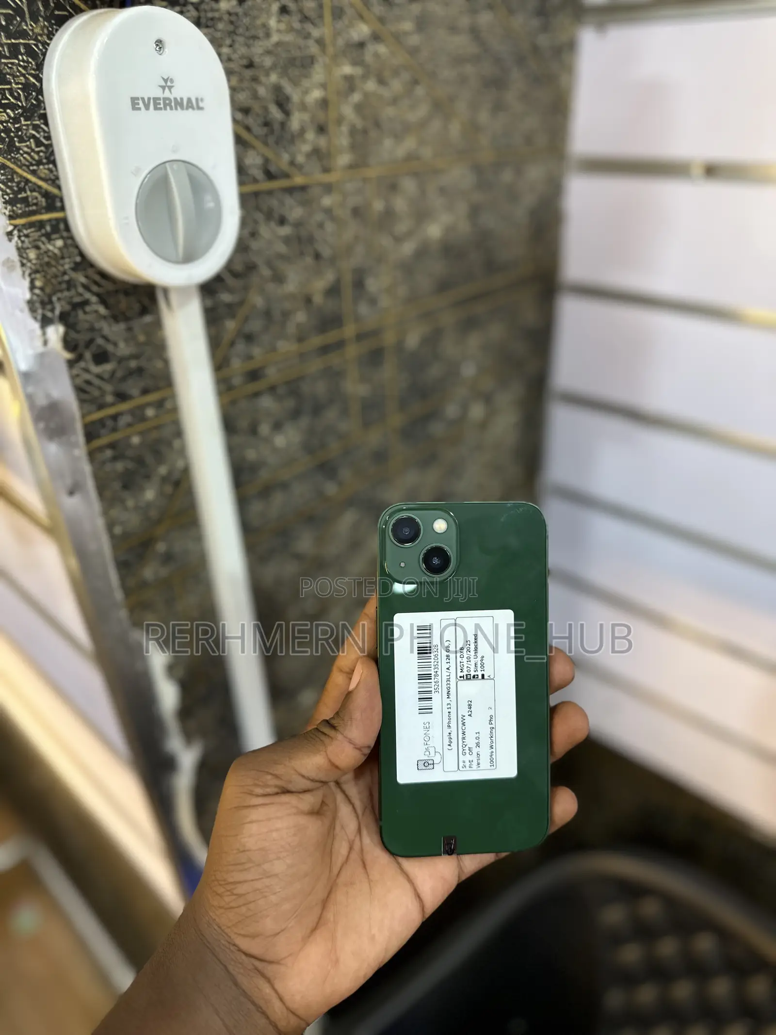 New Apple iPhone 13 128 GB Green