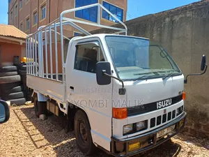 Elf Truck Short