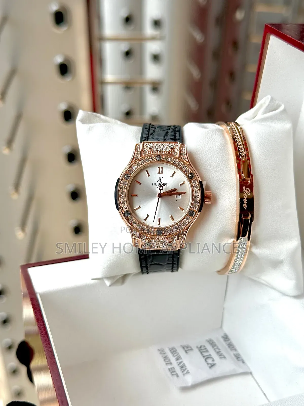 Women's Authentic Hublot Geneve Automatic Time Piece With a Bracelet