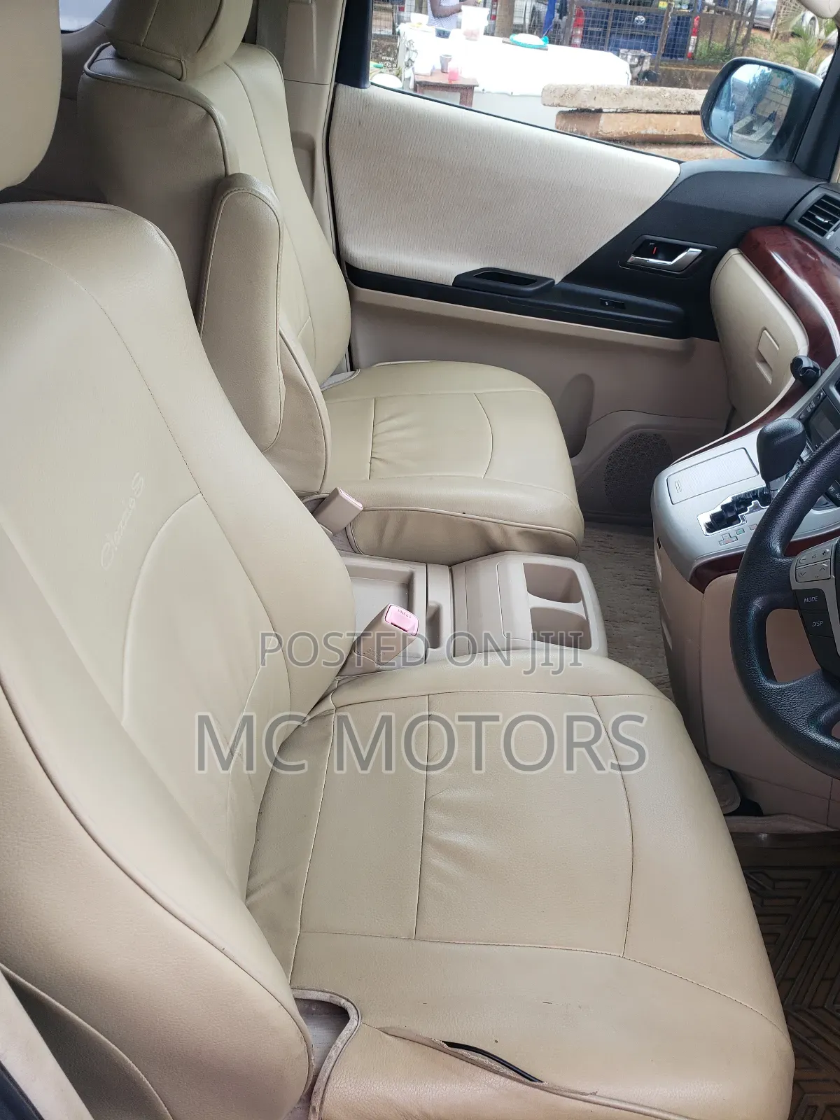 Toyota Alphard 2011 White