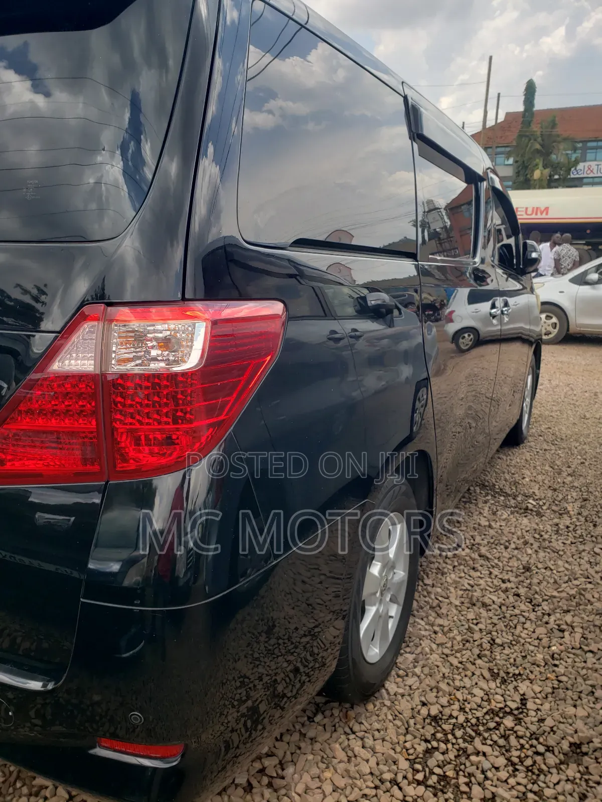 Toyota Alphard 2.4 Petrol AWD 2011 Black