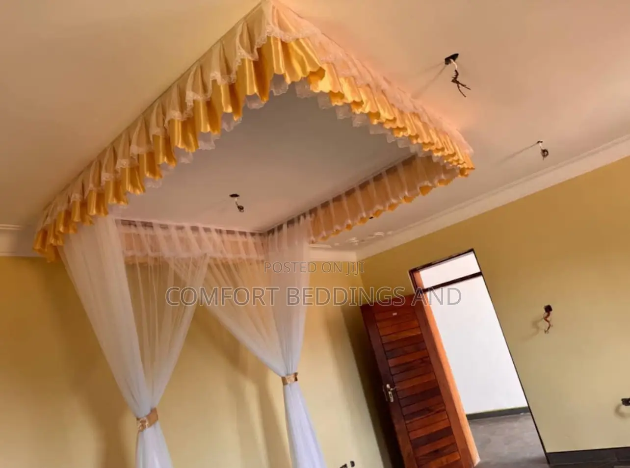 Luxury Ceiling Mosquito Net Gold