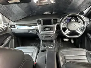 Mercedes-Benz M Class ML 63 AMG 2013 Silver