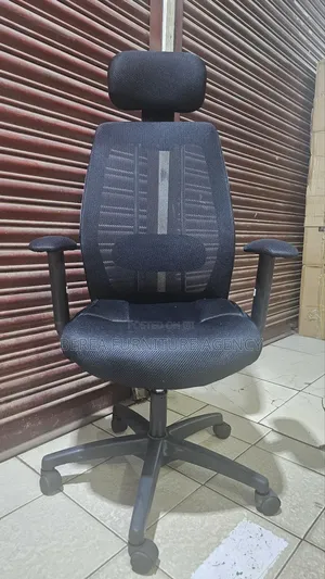 Black Mesh Seat With Headrest