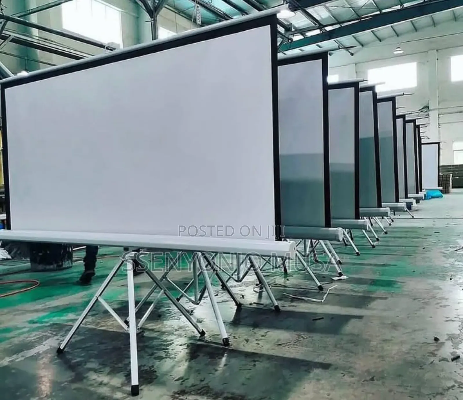Techcom Tc-mps-180 Manual Screen 180x180 Cm | Matte White