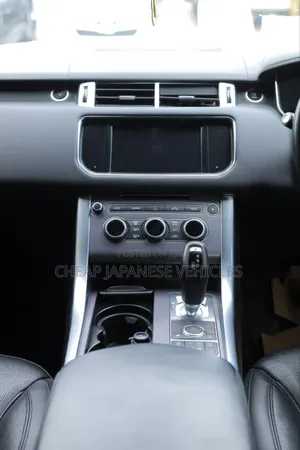 Land Rover Range Rover Sport SE Td6 4x4 (3.0L 6cyl 8A) 2016 Pearl