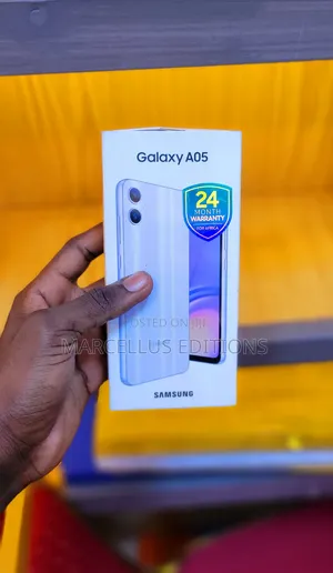 New Samsung Galaxy A05 128 GB Gold