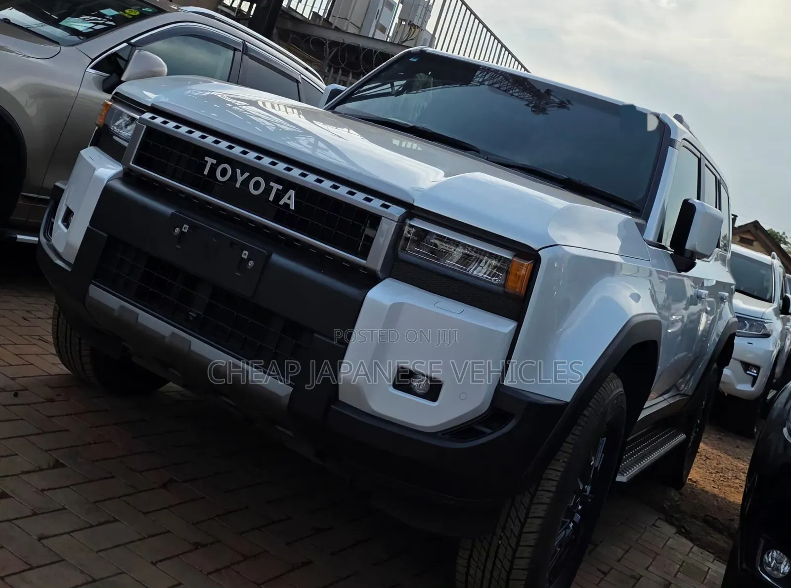 New Toyota Land Cruiser Prado 2.8 2024 Pearl