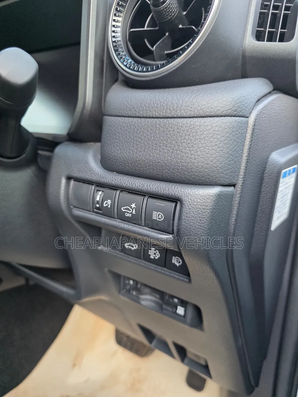 New Toyota Land Cruiser Prado 2.8 2024 Pearl