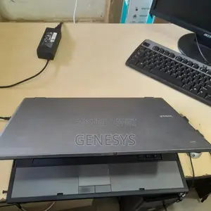 Laptop Dell Latitude E5510 4GB Intel Core I3 HDD 500GB