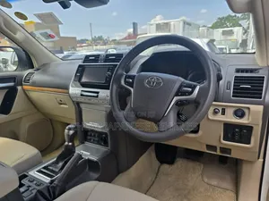 Toyota Land Cruiser Prado 2.8 2020 White