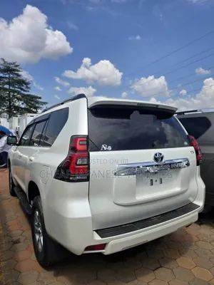 Toyota Land Cruiser Prado 2.8 2020 White