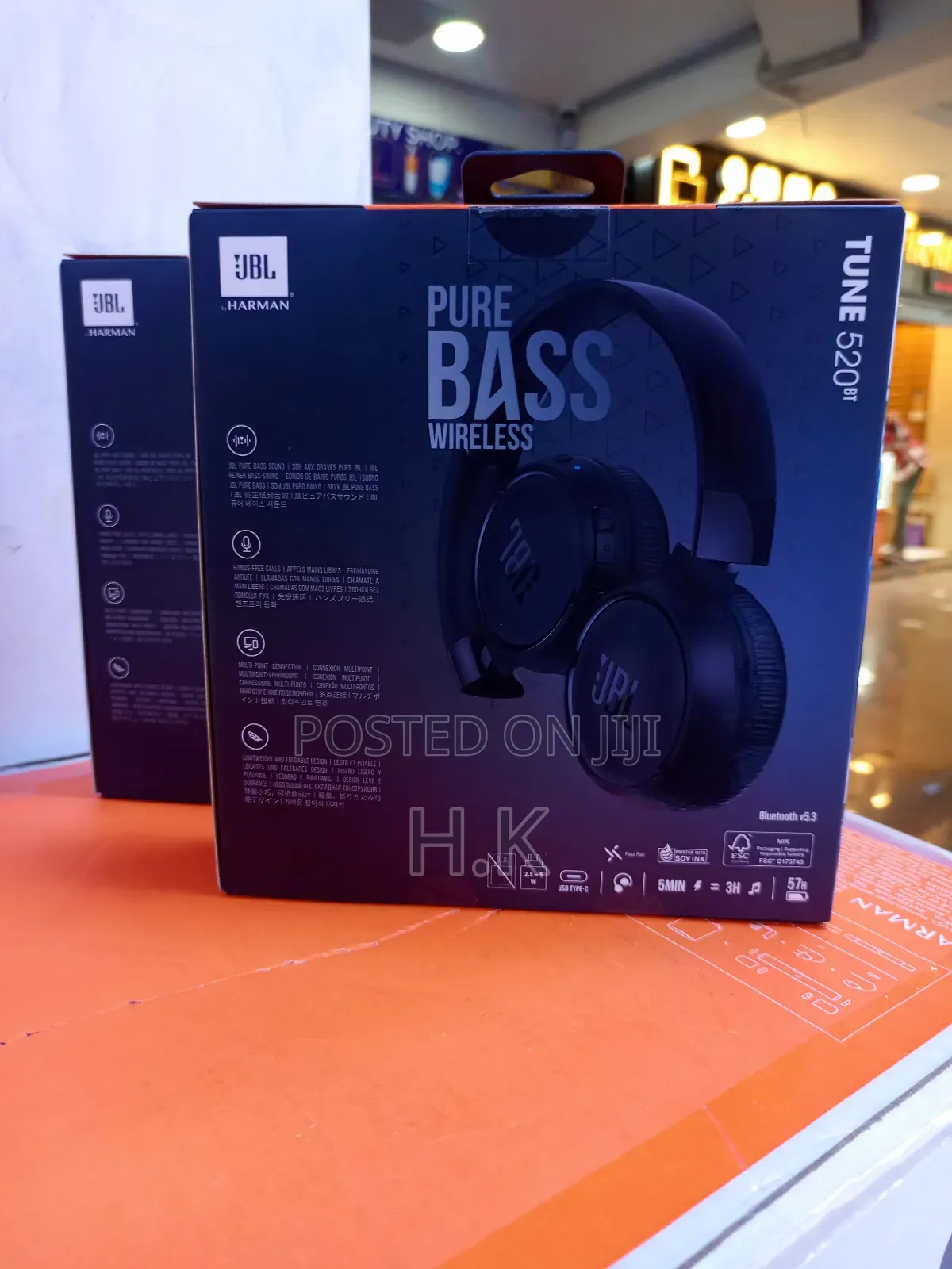 Jbl Tune 520bt Wireless On-ear Headphones.