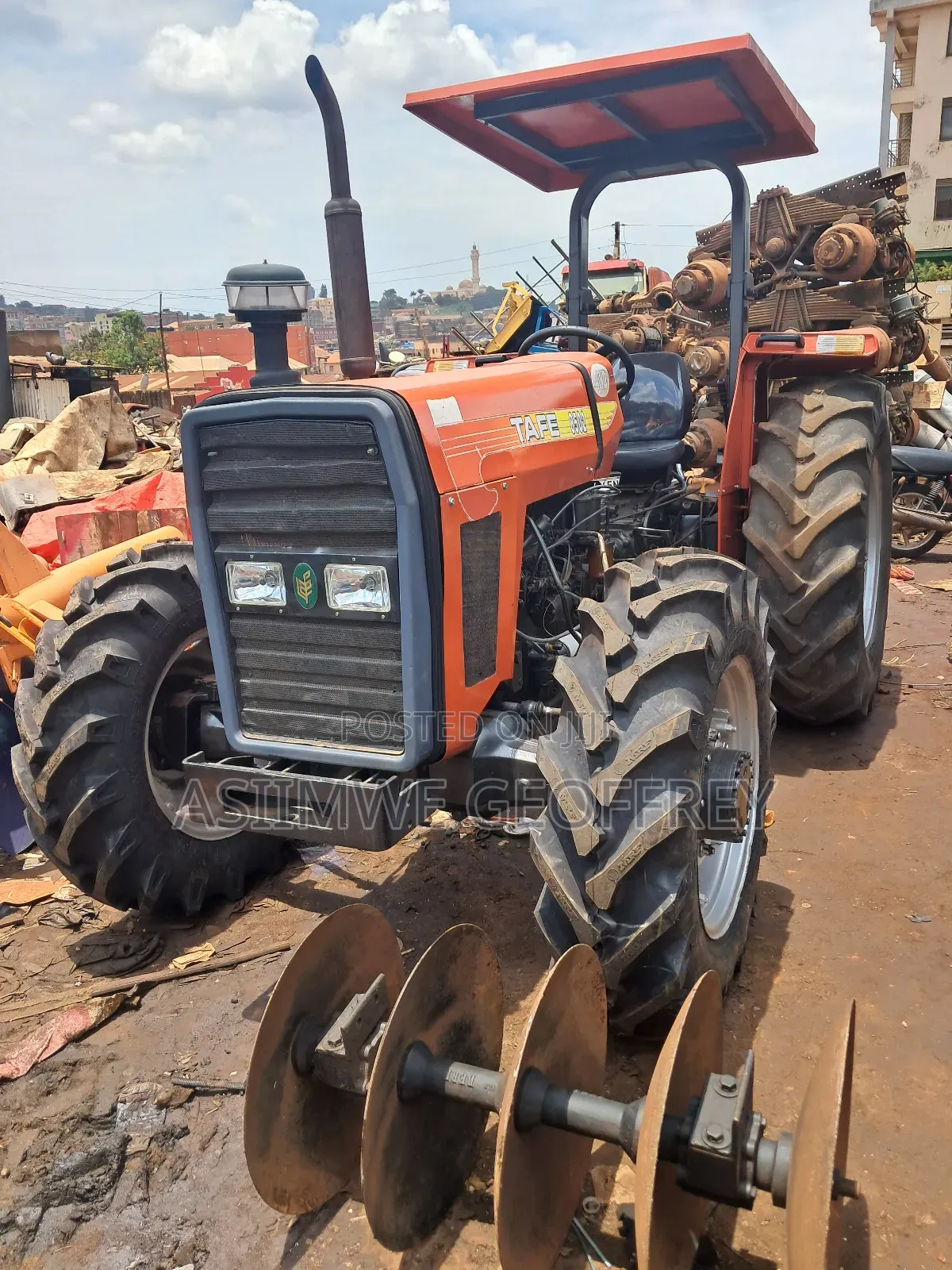 Tractor Tafe 8502