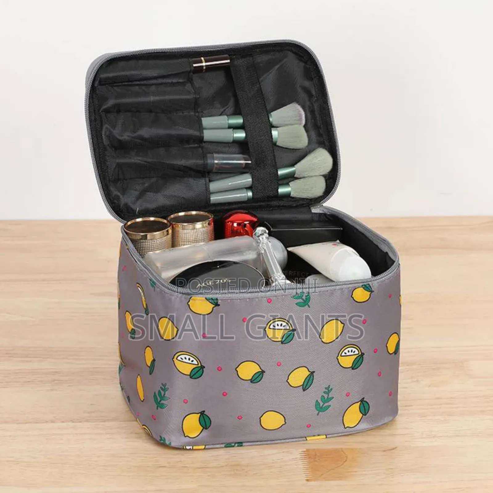 New Waterproof Make-Up Cosmetics Travel Storage Bag
