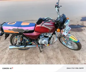 Bajaj Boxer 2023 Red