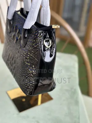 Crocodile Pattern Handbag