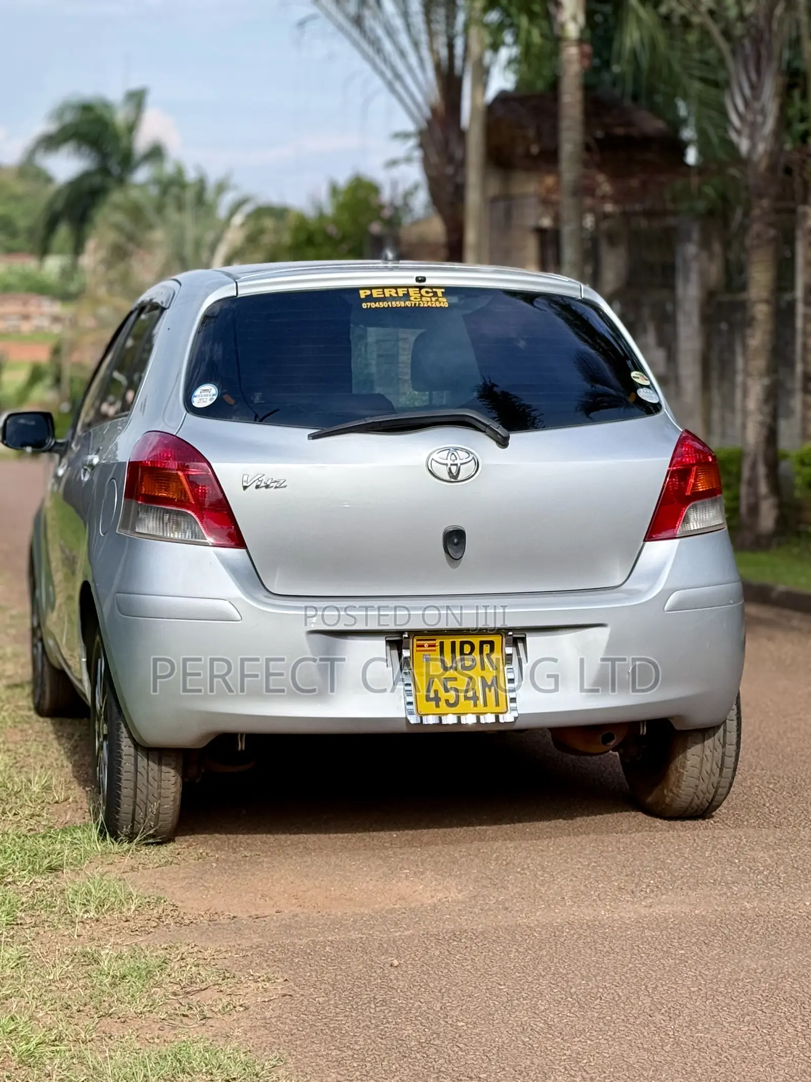 Toyota Vitz 1.0 FWD 5dr 2009 Silver